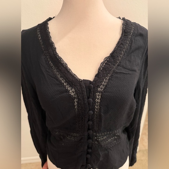 Hollister Black Embellished Long Sleeve Blouse - Picture 2 of 7